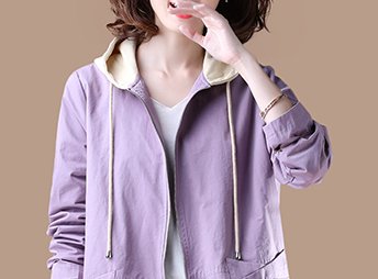 今年正火的风衣,妈妈悄悄买下5件,中秋聚会穿,美的让人痴狂