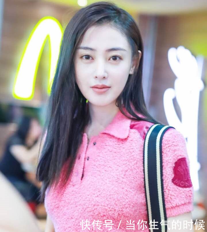 张天爱这么性感！高腰裤拉链只拉一半，简直逼疯强迫症！