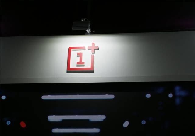  AI■一加8 Pro最新消息：AI跑分曝光，综合成绩为33480分