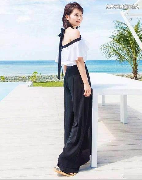 林心如刘涛舒淇同是40多岁，三美同框，气质差距一目了然！