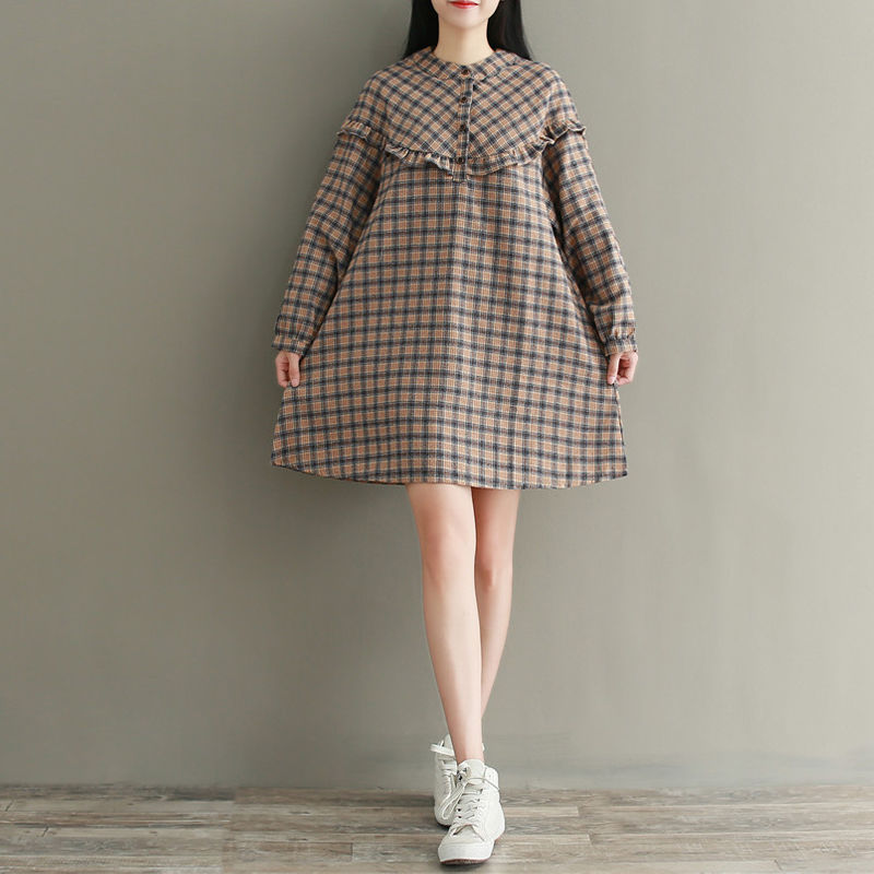 腿粗的女人尽量别穿打底裤，学她们这样穿长裙，漂亮到飞起来