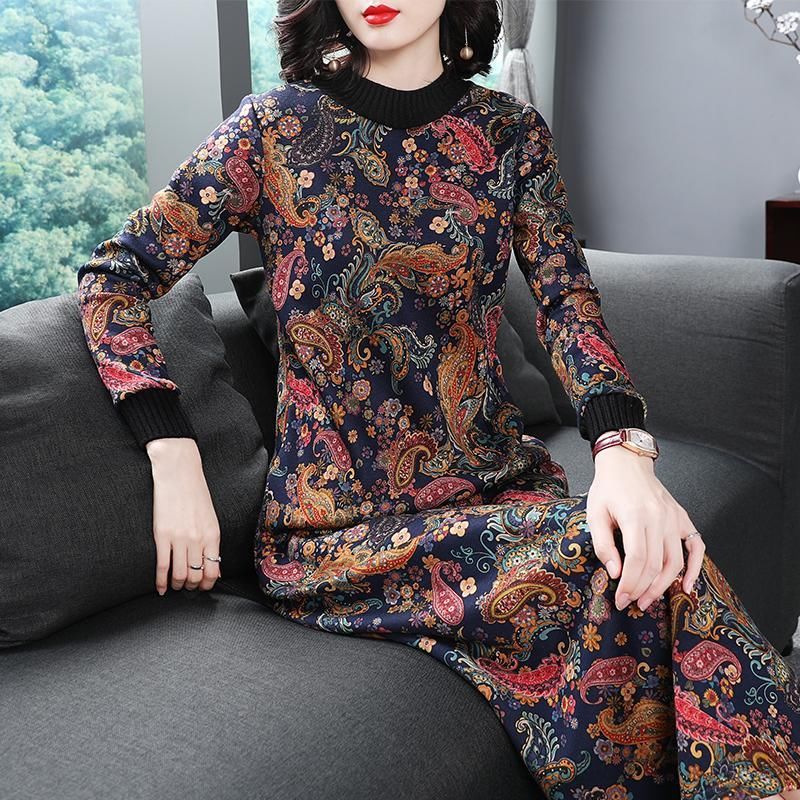 女人再瘦，也别穿紧身裤!试试这“新鲜出炉”的秋裙，美嫩美嫩的