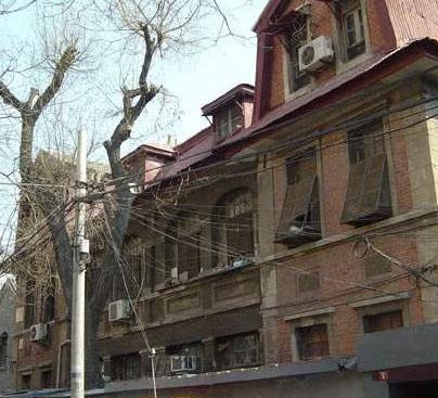 他救了1400万东北人生命，把别墅捐给国家，如今故居将被拆！