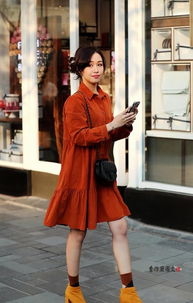  [赞大]街拍：穿出超赞大长腿的短靴美女