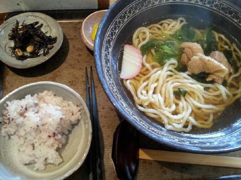 女性减肥时,选“米饭”还是“面条”?有的人选错了,难怪不见瘦