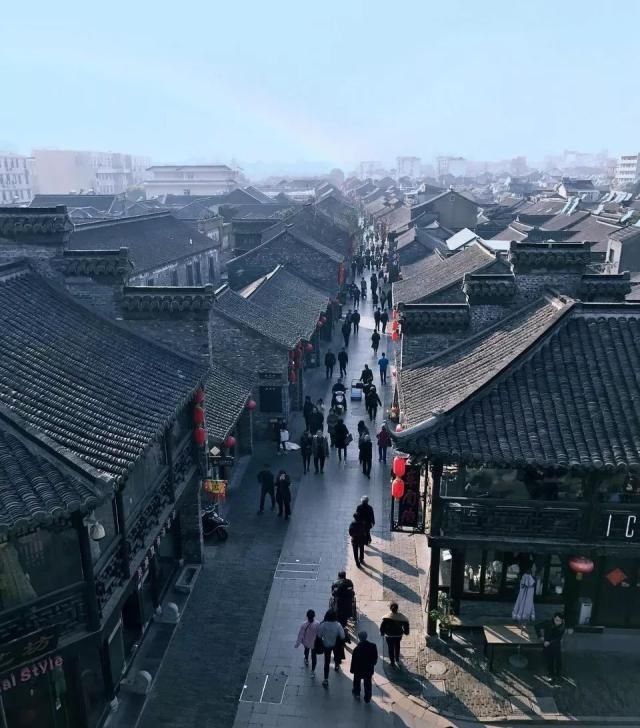 比成都安逸，比苏杭秀美，倦了就去小住几天