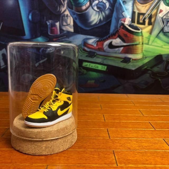 帅气又可爱!你一定没见过这么精致的 mini 球鞋!