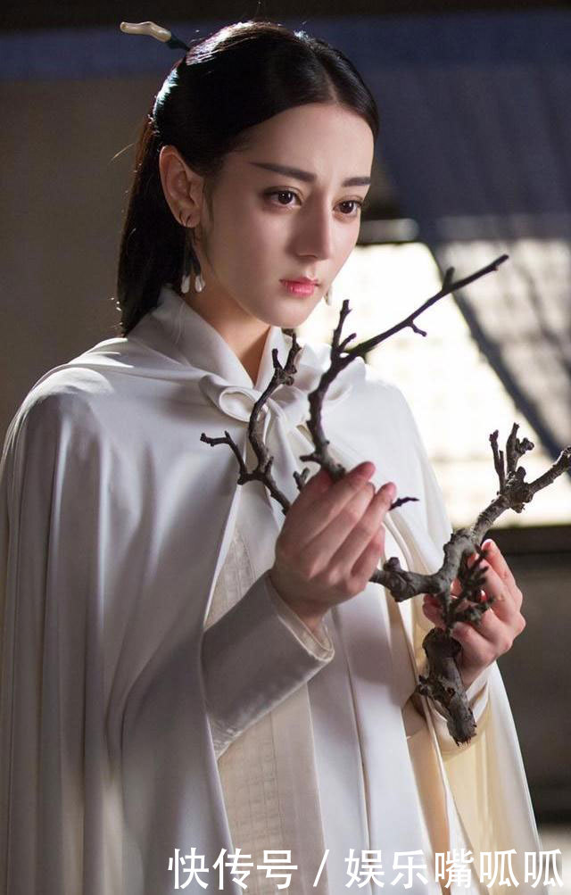 “烈火如歌”迪丽热巴十套衣服，第三套最美，第十套最简单！