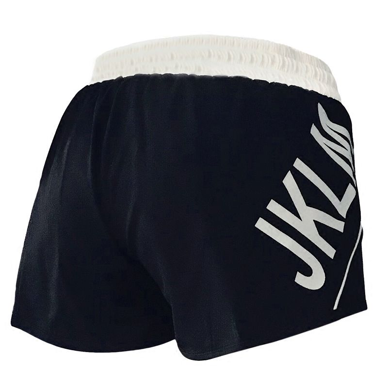 在健身房的女人真是胆子大!穿那样的“紧身衣”，尽显魔鬼身材