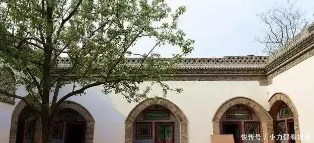 中国最极端的两个村庄 一个在天上, 一个却在地下!