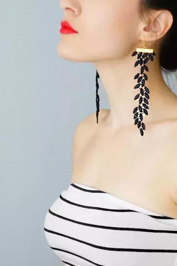 脸圆显胖10斤、上镜胖20斤，5招显脸小的神操作让你瘦成杨幂脸!