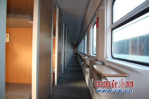 探访动车”绿巨人”:时速160公里动力集中动车组即将上线