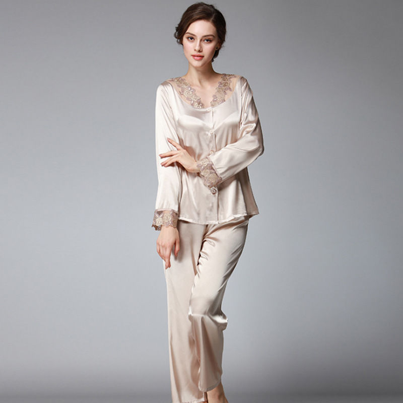 传统睡衣快扔了吧!今秋这6款睡衣最火，时髦还舒服