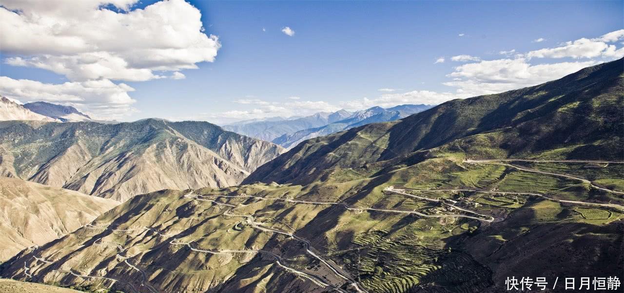 中国禁止外国人踏足的路，国人也得出示身份证，还设有很多检查站