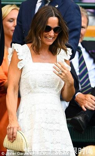 梅根不向凯特王妃寻求灵感，转而模仿凯特妹妹，拿着同款手包！