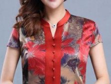 今夏尽量穿大方点!看55岁婆婆穿这改良旗袍，不俗不媚显年轻