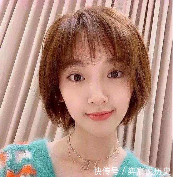 搭配法式：大脸方脸都适合的法式刘海发型，这几款真的太遮肉显瘦了！