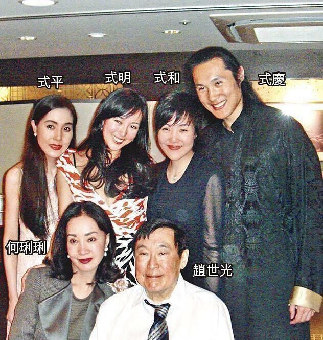 香港豪门好像很喜欢ABB形式的名字:单单是霍