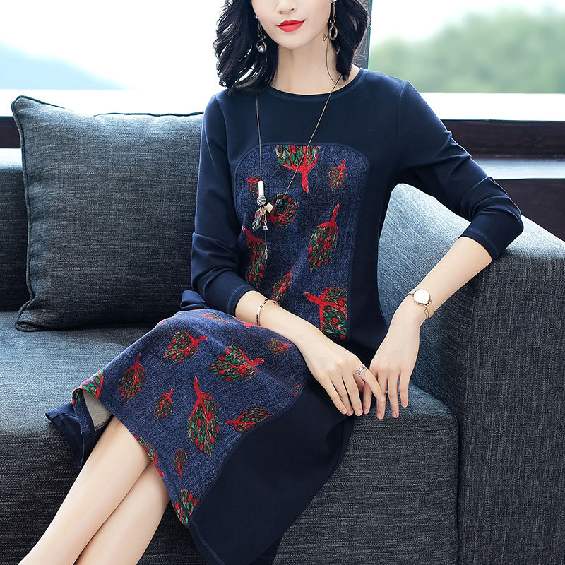 入秋了，谁还挑“薄”裙子?机智的女人早就备好这样高端的秋裙