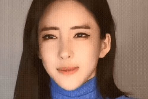  「潘南奎」化妆师给潘南奎上底妆时，小心翼翼绕开下巴，生怕会给她弄歪