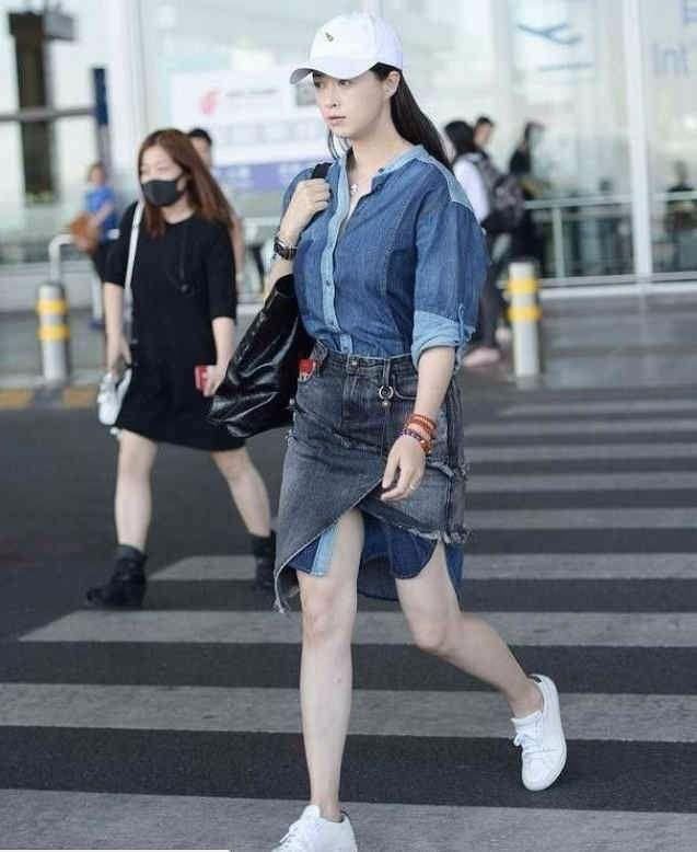 蒋欣腿粗怎么了，从来不遮掩，穿短裤也坚持不修图！