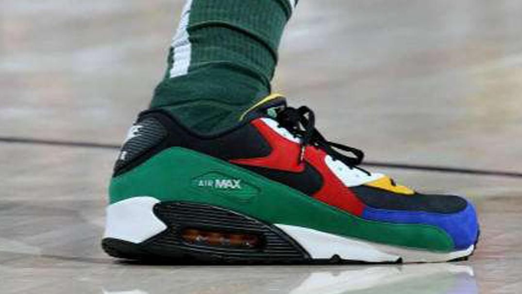  『Nike』塞弗罗萨独爱Nike Air Max 90，球迷：这鞋还能打球？