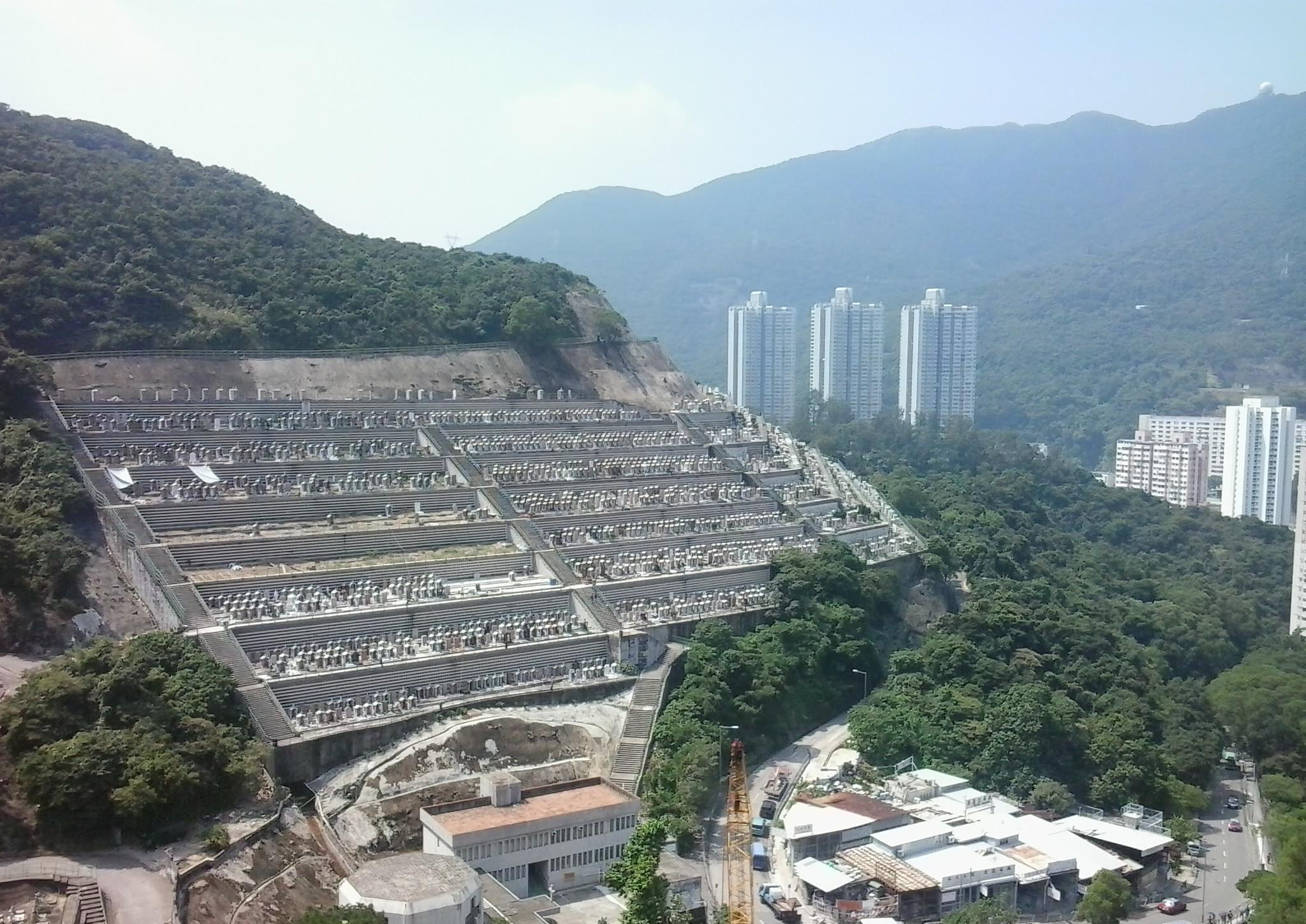  规模|全香港最奇特的一座小山，开发规模令人咋舌，有一半是富人