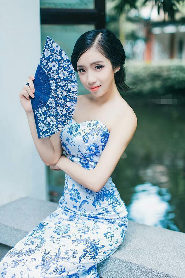  【并存】温文尔雅， 气质与颜值并存的小仙女