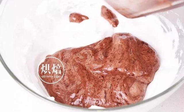 『蛋糕』印花蛋糕卷太难?教你一招简单做出美美的内花蛋糕卷 切开见惊喜