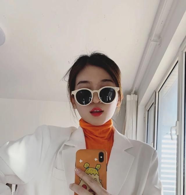 法则■拯救“黄黑皮”的穿搭法则,了解这些你可能比皮肤白的人还美!