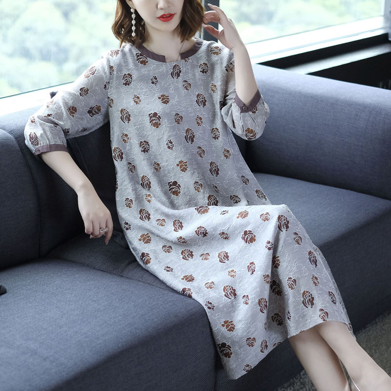 气质棉麻连衣裙，清新脱俗，让你的美而不腻