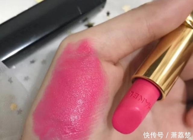  【于黄皮妹子】黑黄皮女生最容易选错的4款口红色，显黑不说还老气，你踩雷了吗
