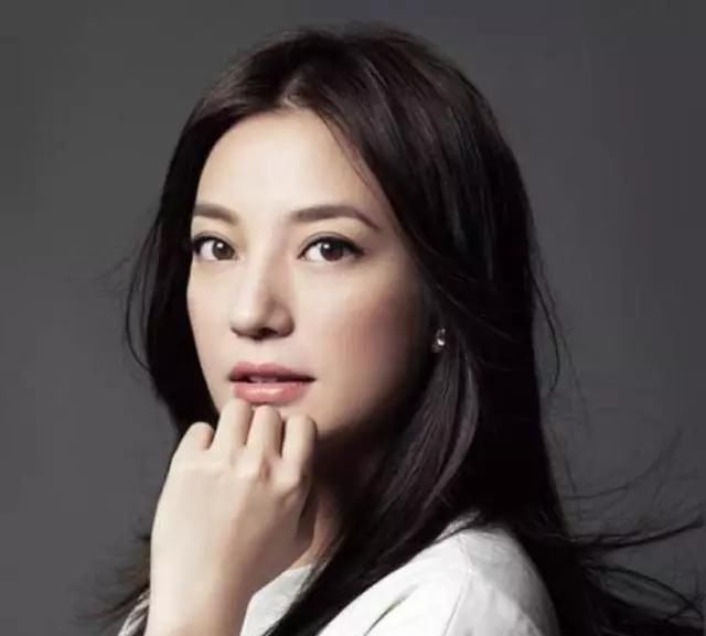 「种手型的女生」女人“手型”一般分为这5种!如若你是第1种