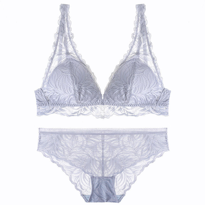 “微胖”身材最完美!穿上“曼妙”文胸，凸显S身材，女人味十足