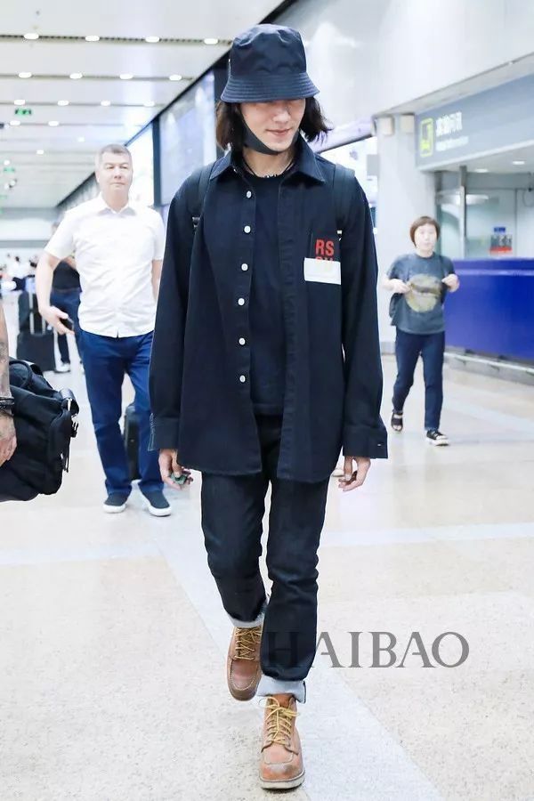 瘦回巅峰的赵薇年轻10岁!白百何这脸是怎么了?【海报街拍】