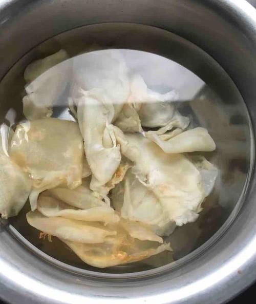  【鱼鳔】天然“胶原蛋白”，我每周吃3次，皮肤饱满没皱纹，和女儿像姐妹