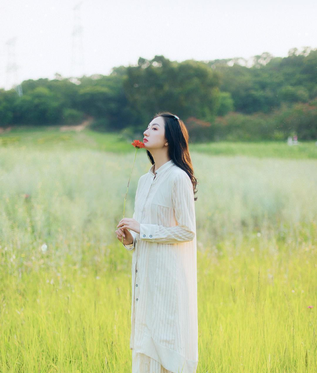  [博主]春季上班怎么穿?学这几位时尚博主的“高级穿法”,显气质又好看