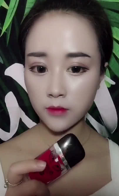 抖音4大“邪术”，这哪里是化妆，简直是“换头”，太可怕了！