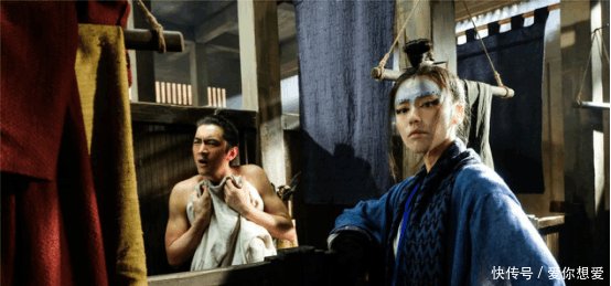 《狄仁杰之四大天王》有毒, 何炅杨幂发文力挺却被网友骂惨!