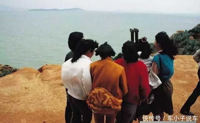  #美女#1988年中国老照片： 图3已经没有了、图6美女爱屌丝、图7