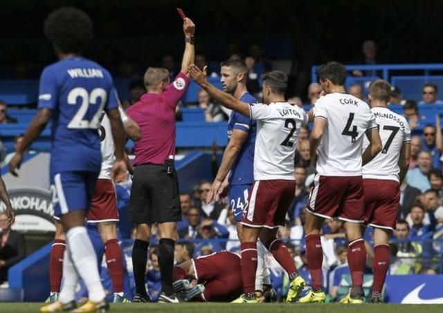 全面解析-孔蒂下课九大真因:更衣室不和+无缘