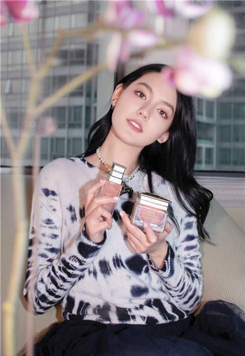  「迪奥」白色情人节，DIOR迪奥这波让你又美又稳的护肤操作，你还没Get？