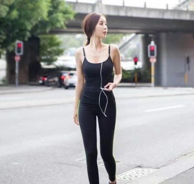 #美女#优雅又楚楚动人的打底裤美女,展露女性独有的魅力!