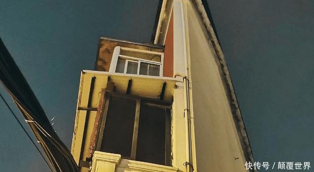 国内惊现“纸片楼”,最窄的地方不到20厘米,现在还成热门景点