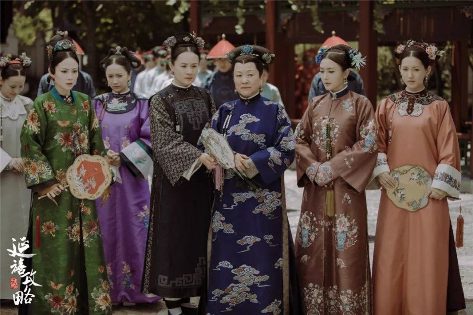 没想到!她把《演戏攻略》中的元素用在橱窗里，高级炸了!