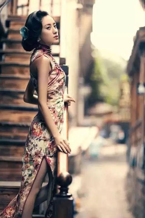 真养眼!勾魂女子旗袍照片!