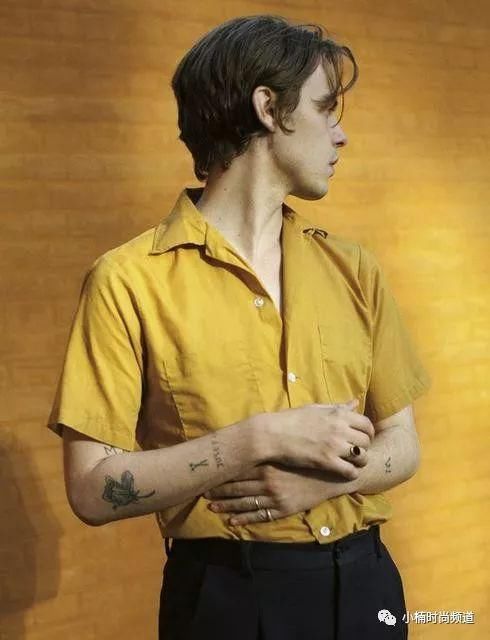 型男穿搭：透过这3个技巧，你也能驾驭亲民度爆棚的果汁系衬衫！