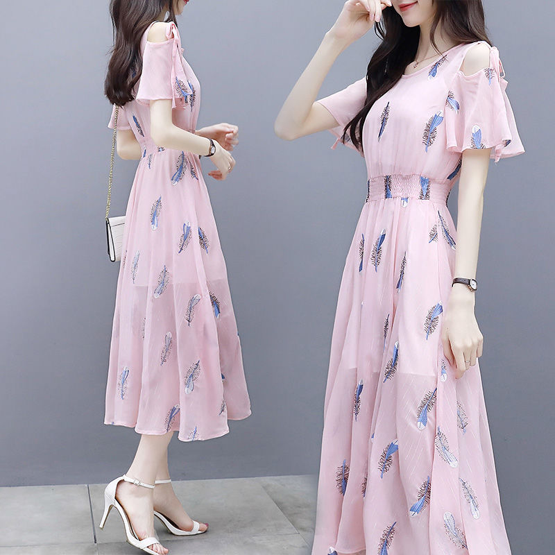 姐姐比我大5岁，她穿了这连衣裙，跟我逛街，别人都以为我是姐姐