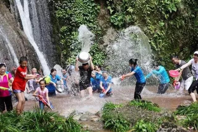 成都近郊一个小城，藏着7个耍水圣地，还全都没有门票！