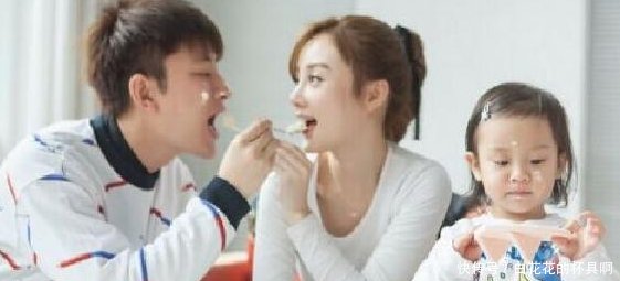 贾乃亮为老婆新剧做宣传，不和传言不破而解，网友为甜馨高兴